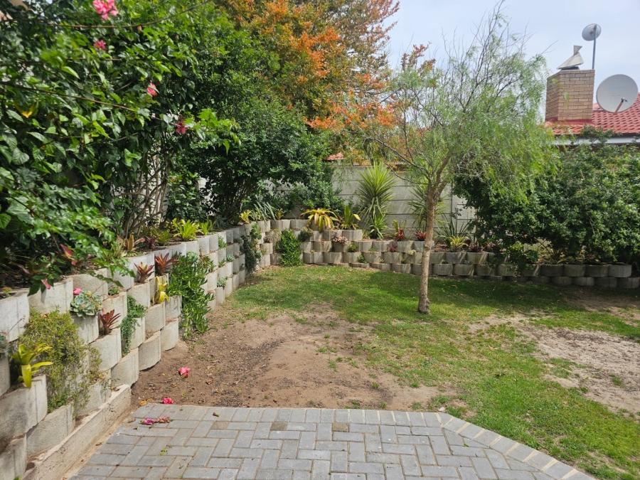 3 Bedroom Property for Sale in Reebok Western Cape